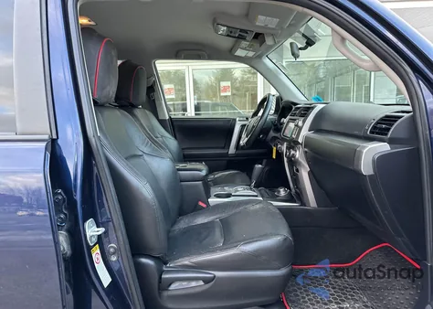 2014 Toyota 4Runner Sr5/Limited/Trail z USA, uszkodzony, nr VIN JTEBU5JRXE5200302